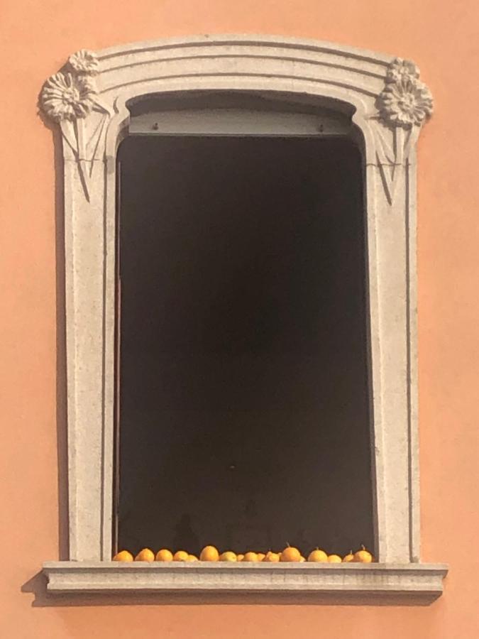 In Riva Al Lago Di Iseo Residenza Loft Marone Dış mekan fotoğraf